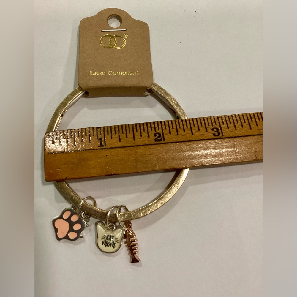 Worlds Best Cat Mom Gold Tone Stretch Charm Bracelet - Picture 4 of 4
